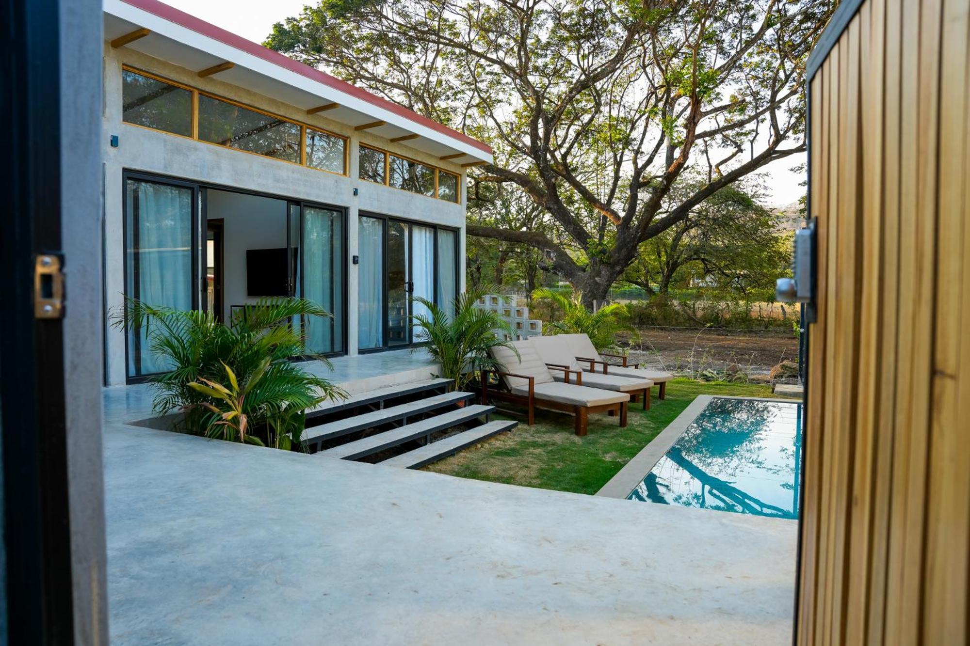 Casa La Vaca Loca * Tamarindo