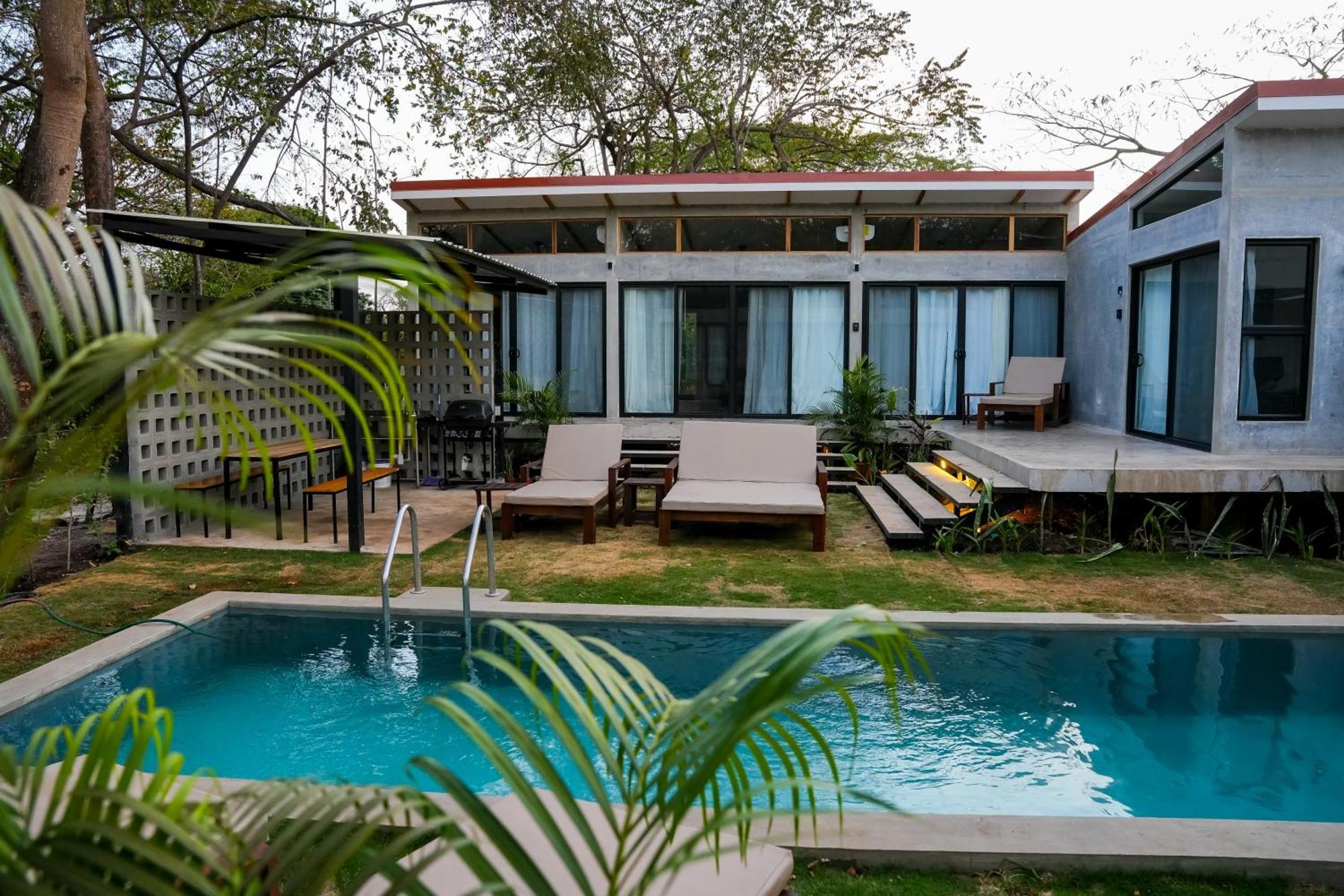 Casa La Vaca Loca * Tamarindo