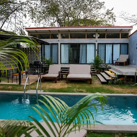 Casa La Vaca Loca Apartment Tamarindo Exterior photo