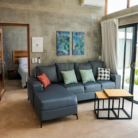 Casa La Vaca Loca Apartment Tamarindo Exterior photo